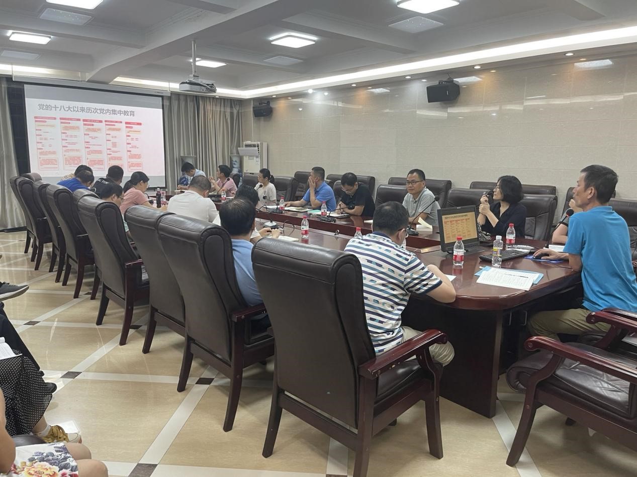 信息学院召开学习贯彻习近平新时代中国特色 社会主义思想主题教育学习动员部署会